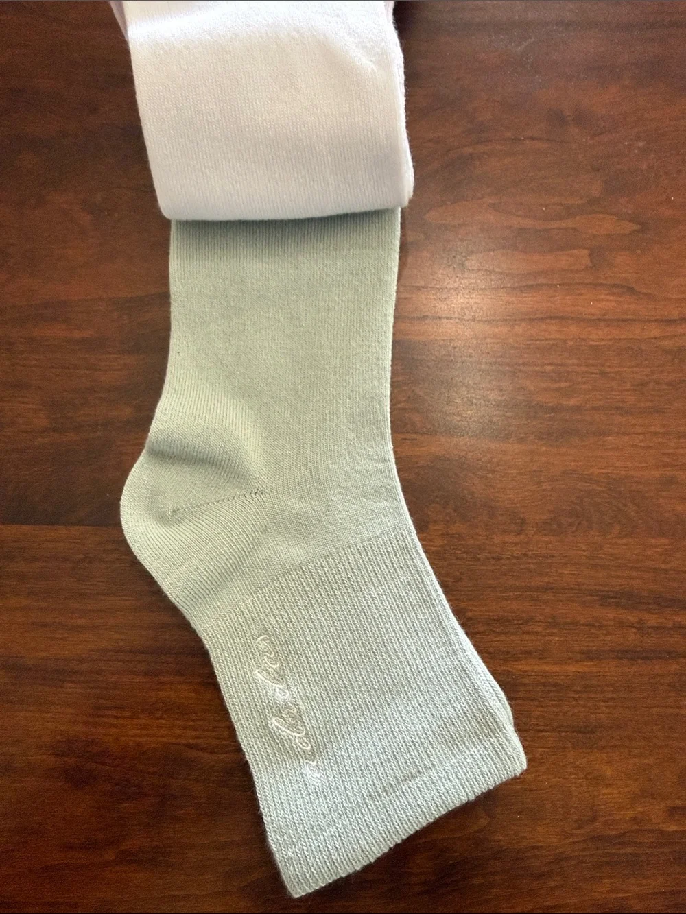 adidas Women's 3-Pack Crew Socks - women’s shoe size 5-10 NWT
